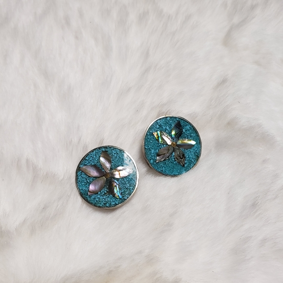 Silver Mexico Alpaca Clip Earrings - Picture 2 of 4